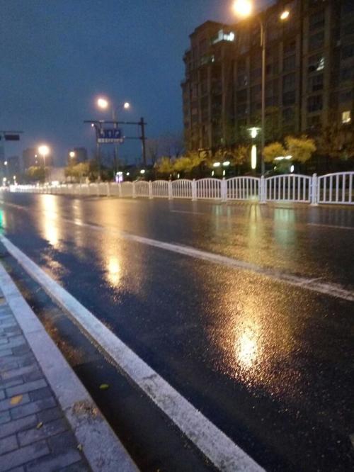 說什么呢？？中華燈充電樁生產商皆不是網友想象的那樣！-明思維照明