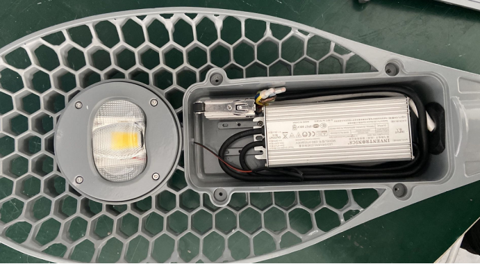 LED路燈燈具新功能-自動保護功能