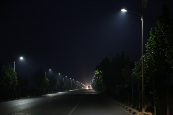 新春佳節將至，光電LED路燈照亮你回家的路