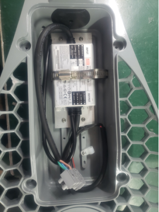 Q1+款LED路燈燈具