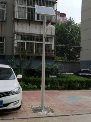 太陽能LED路燈點亮勇士小區
