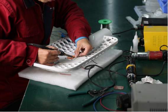 led路燈生產廠家光電順利通過安全生產許可證復審