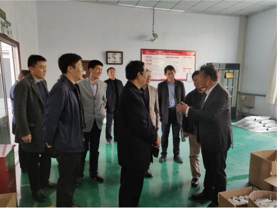 山東理工大學呂書記一行到山東光電公司考察